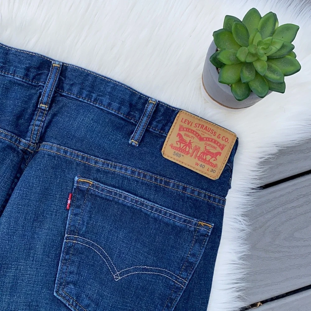 Levi Strauss Dark Blue Denim Jeans - Picture 4 of 4